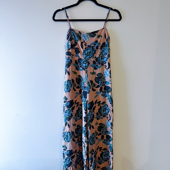 Thin-strap Floral Romper - Picture 2 of 5